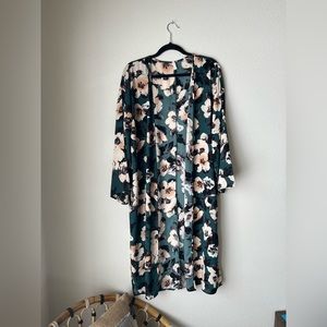Long sleeve boho floral kimono